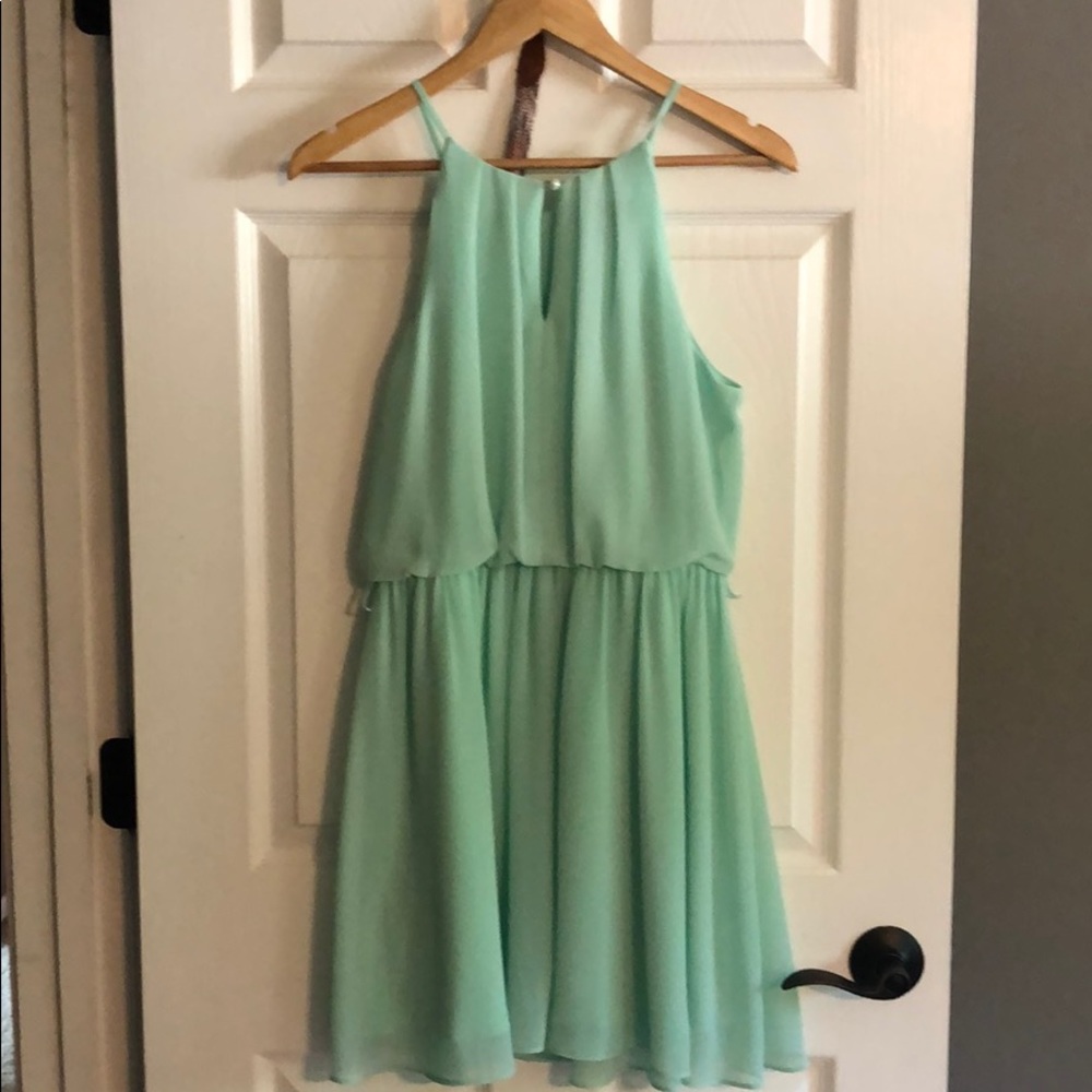 Dress - Picture 4 of 5